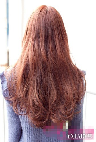 【图】长卷发<em>内扣背影</em>图集 9款<em>发型</em>随心挑选(