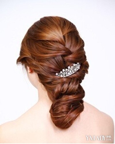 【图】哪些<em>新娘包发发型</em>好看 几款动人的发型