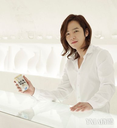 【图】<em>张根硕中分</em>超帅气 花美男<em>发型</em>大盘点(3