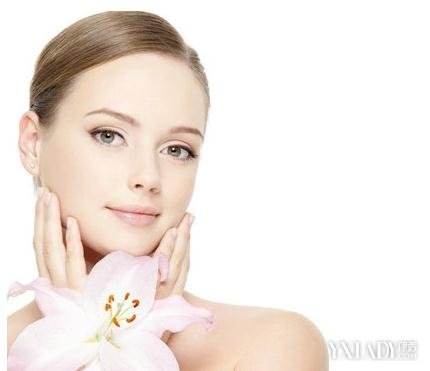 【图】脸上长痘用纯牛奶做面膜好不 DIY自制面