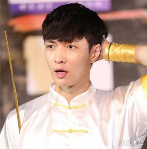 【图】盘点<em>张艺兴</em>极限挑战<em>发型</em>棕色<em>发型</em>图片 