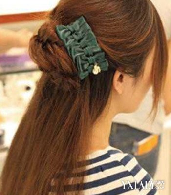 【图】教你如何盘韩国发型 1分钟学会鱼骨辫盘