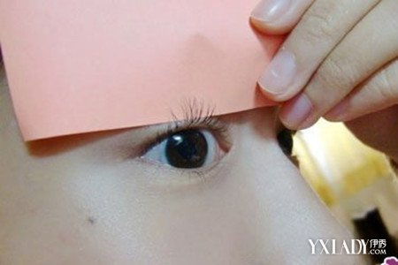 【图】如何让睫毛自然卷翘 揭眉毛增长秘方(2