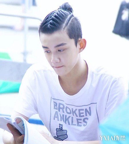 【图】<em>吴磊</em>的<em>发型怎么剪</em>呢? 几款发型让你青春