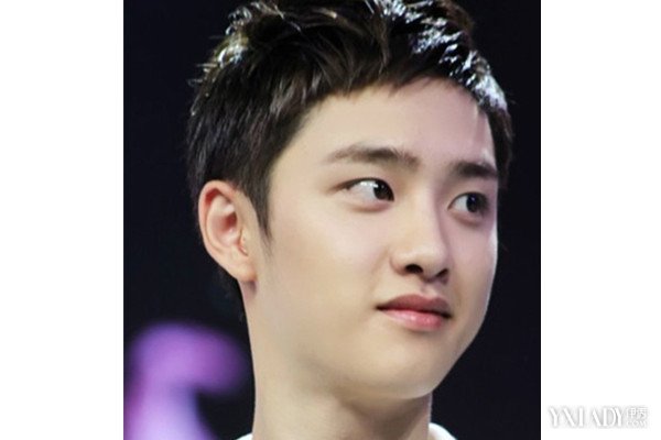 【图】<em>都暻秀发型</em>盘点 演绎别样帅气风格_<em>都暻</em>