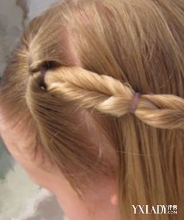 【图】女童<em>漂亮发型梳法</em> <em>小女孩</em>甜美编发教程