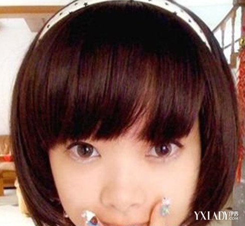 【图】<em>高中女生</em>齐<em>刘海</em>短发<em>发型</em> 甜美可爱又迷