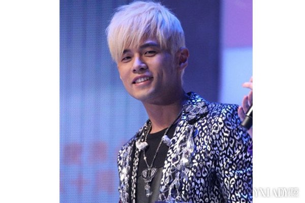 【图】<em>周杰伦黄头发</em>依然好看 评点周杰伦各发