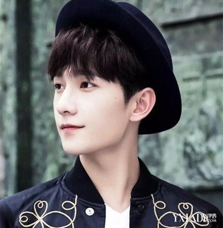 【图】<em>杨洋左耳</em>非主流<em>发型</em> 带你回味青春_<em>杨洋</em>