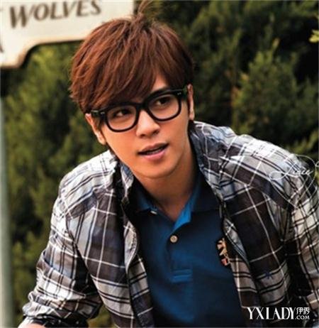 【图】<em>罗志祥三七分发型</em>盘点 清爽短发帅到爆