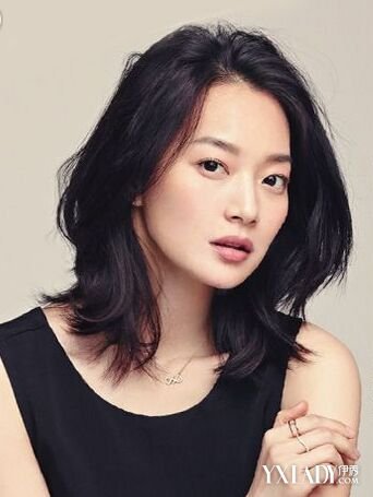 【图】<em>韩国好看的lob发型</em> 演绎今夏最潮发型(2