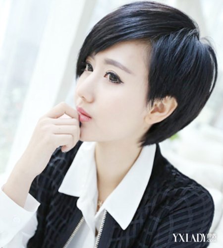 【图】矮<em>个子中年女人发型</em>推荐 气质减龄做零