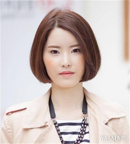 【图】矮<em>个子中年女人发型</em>推荐 气质减龄做零