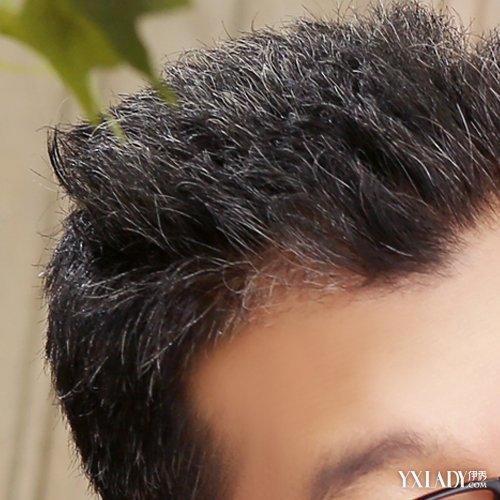 【图】黑发白发介绍 4大妙招让你<em>头发乌黑</em>亮丽