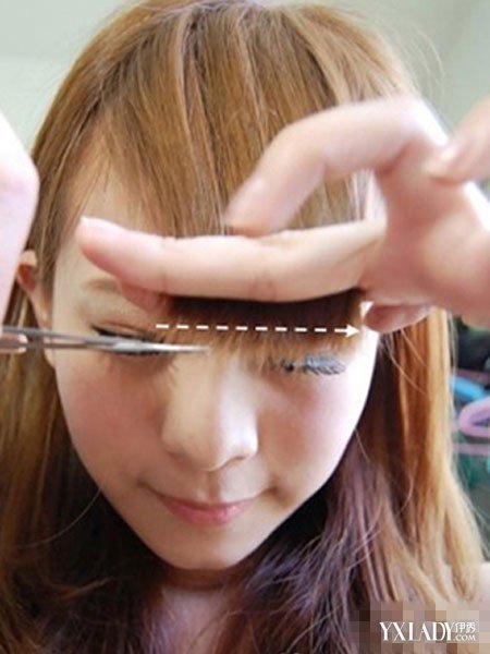 【图】<em>如何</em>自己剪刘海? 教你几个<em>快速剪</em>刘海的