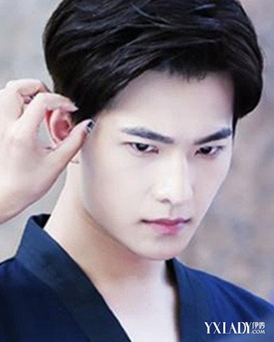 【图】<em>旋风少女杨洋发型</em>盘点 时尚短发帅气十