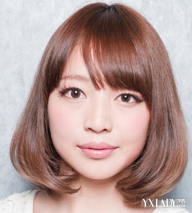 【图】<em>额头窄发际线低</em>适合什么<em>发型</em> 四款<em>发型</em>