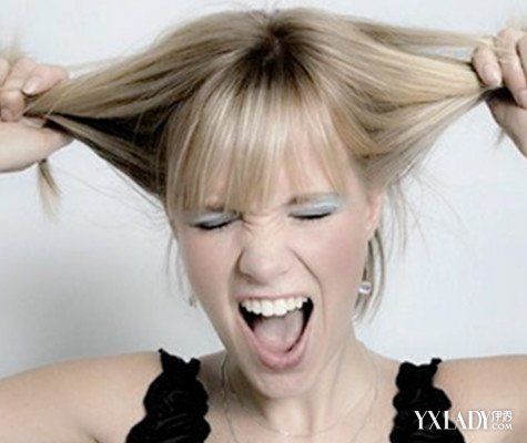 【图】<em>老是掉头发怎么回事</em>呢? 达人带你了解脱