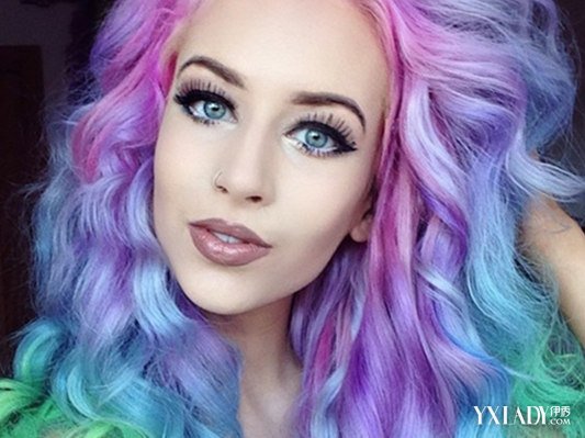 【图】了解染粉蓝色头发的方法 让你轻松拥有