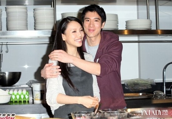 [图]王力宏报喜讯妻子产女早产一个月 早产儿护