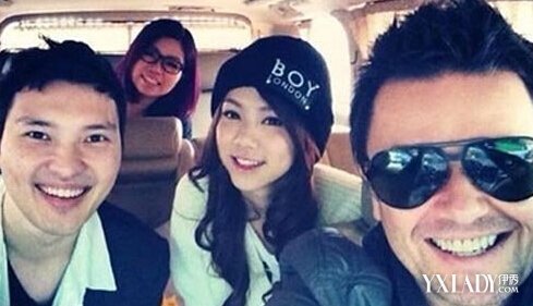 【图】 邓紫棋团队拒下飞机 引公愤 因身体不适