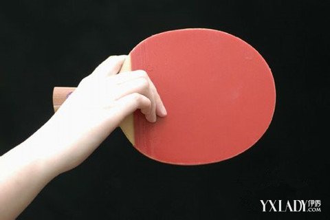 【图】乒乓球直拍握法怎么握 小编教你纠正正手攻球错误动作