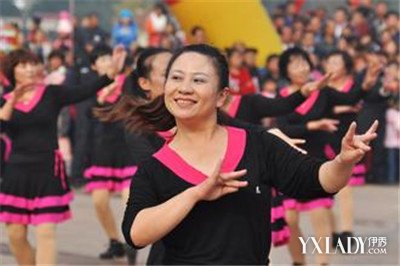 【图】杨丽萍最新广场舞引爆 带你了解各类广