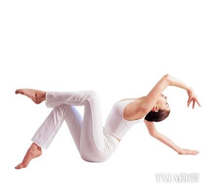 【图】收腹夹臀站立减肥怎么做? 几个动作帮你