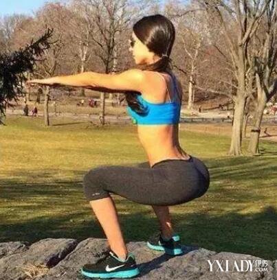 【图】为你解析深蹲的好处和坏处 简单几步让