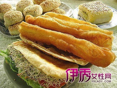 痛风不能吃的食物_血压低的人吃什么食物_通