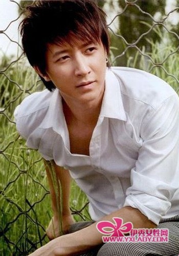 <em>韩庚</em>与<em>少女时代</em>开战成定局_大陆星闻_娱乐-伊