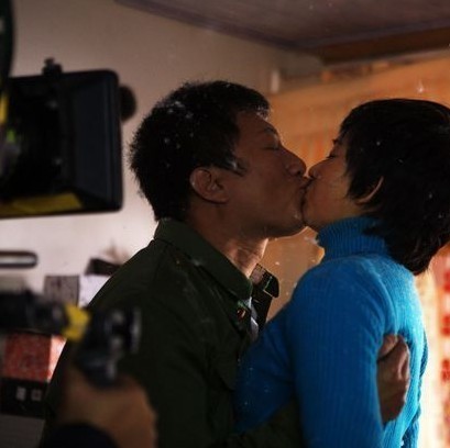 曝光:孙红雷逼婚前与林志玲的床照【图】