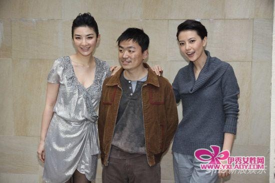 黄奕出席 杜琪峰 新片发布会 称暂无新恋情(组图