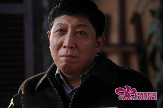 由国家一级演员韩童生饰演