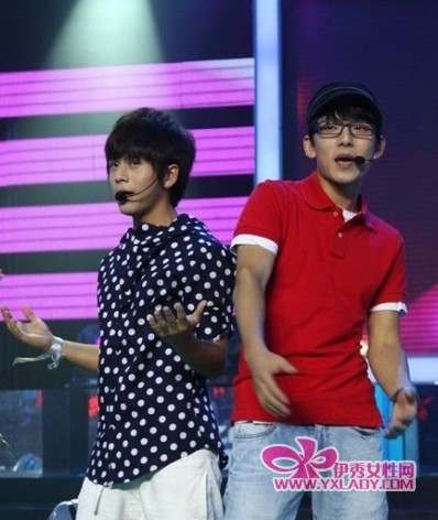 挑战麦克风迎来夏日甜心剧组 武艺对撼陈翔曾