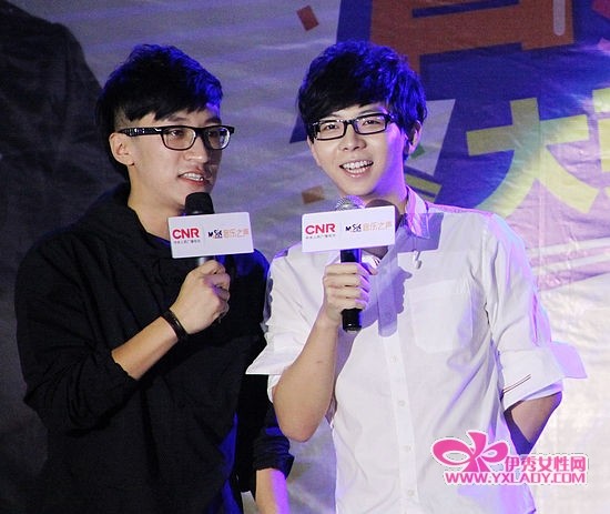  胡夏 新歌《 那些年 》台湾热销 献唱上海音乐节