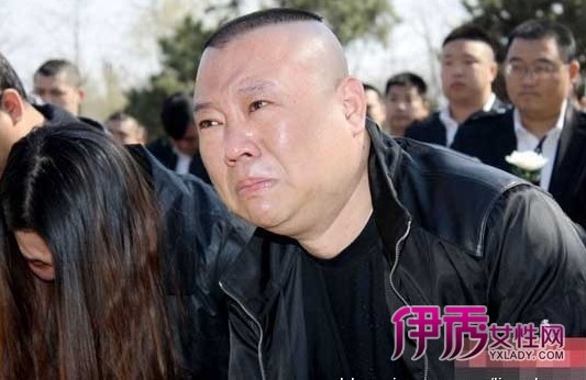 刘德华汪涵+十大明星下跪的真相