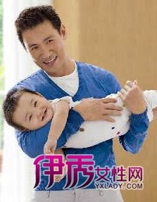  张学友 两个 女儿 的成长 照片 曝光_港台星闻_娱