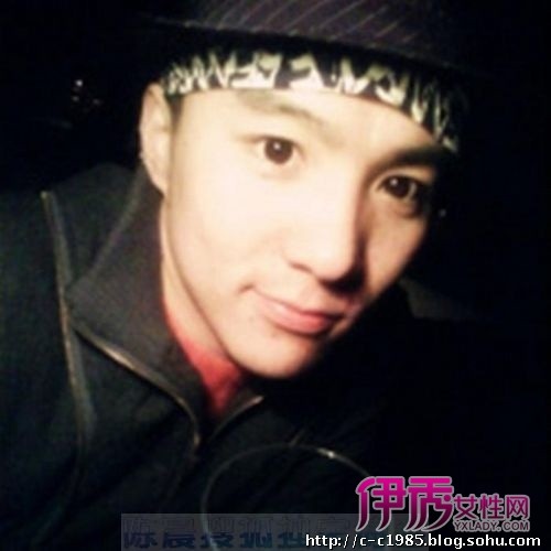 \三毛\扮演者孟志超长大后爆帅