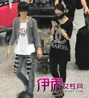 阿娇香港男星曾爱个遍 新男友学<em>陈冠希玩</em>吐舌