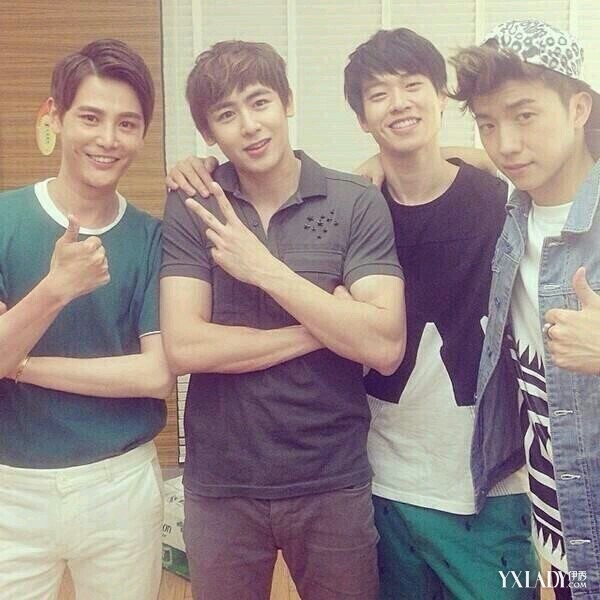 [图] 尼坤快乐大本营 与2PM 对决花絮 乐翻观众