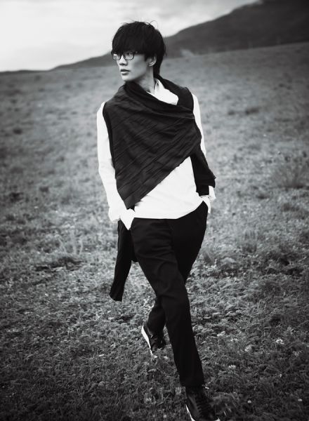 许嵩最新写真曝光 新专辑本月将发_内地音乐_