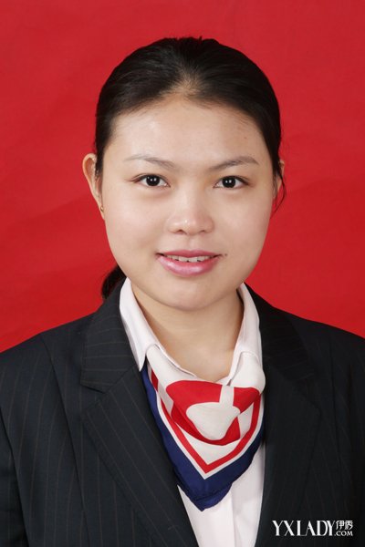 湖南交行服务评选优秀服务柜员候选人:刘婧寒