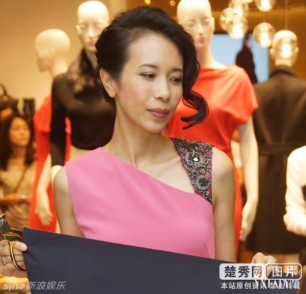 蔚挺旧爱 周星驰   向华强太太炮轰周星驰事件 发