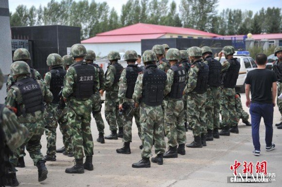 黑龙江延寿县三嫌犯杀警越狱后 看守所武警部