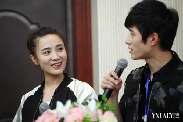 《一年级》芒果TV全网独播 小宋佳<em>穿短裤</em>遭吐