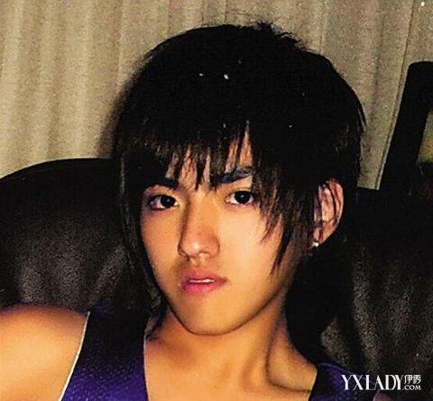 【图】 吴亦凡整容 了吗 自爆15岁杀马特旧照破