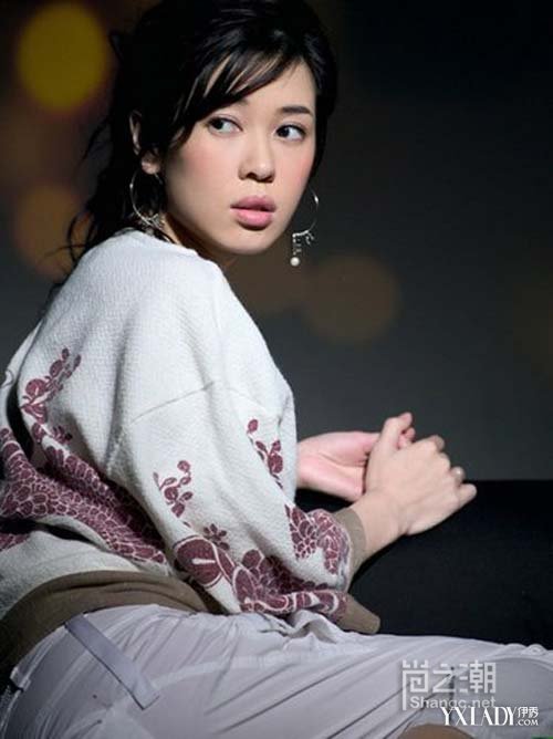 电影<em>战狼</em>女主角<em>余男</em>剧照被赞嘴唇最性感 <em>余男</em>