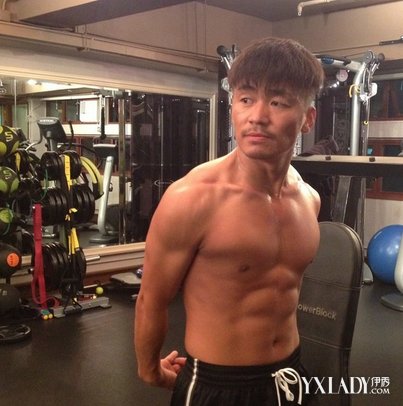 【图】王宝强 海涛 宝强发射炮弹自带配音海涛