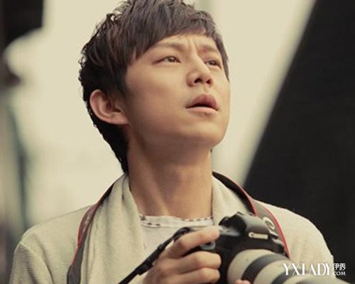 【图】何炅辞职北京外国语大学教授 称07年后